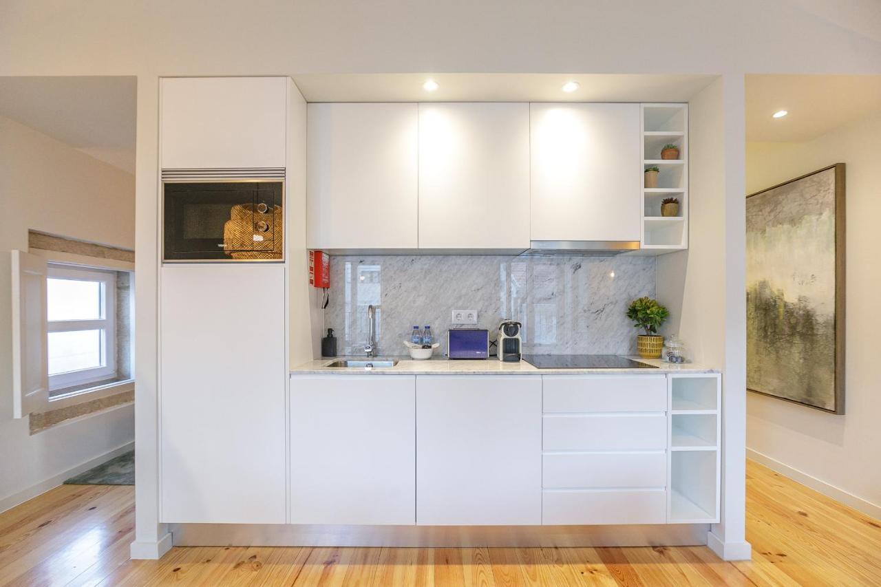 Lovelystay - Downtown Studio With Pool, Ac And Balcony 波尔图 外观 照片