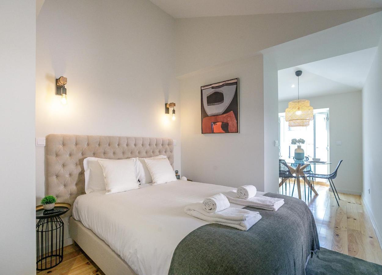 Lovelystay - Downtown Studio With Pool, Ac And Balcony 波尔图 外观 照片