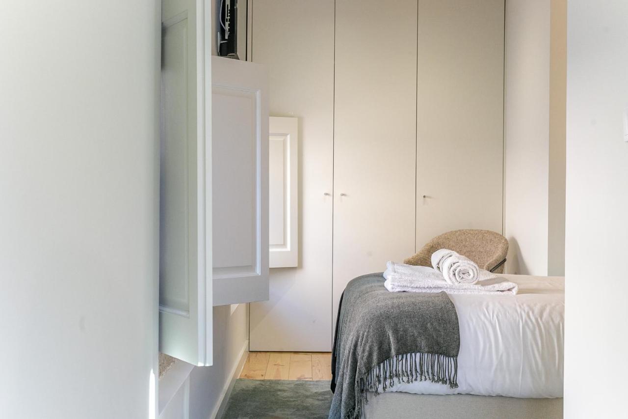 Lovelystay - Downtown Studio With Pool, Ac And Balcony 波尔图 外观 照片