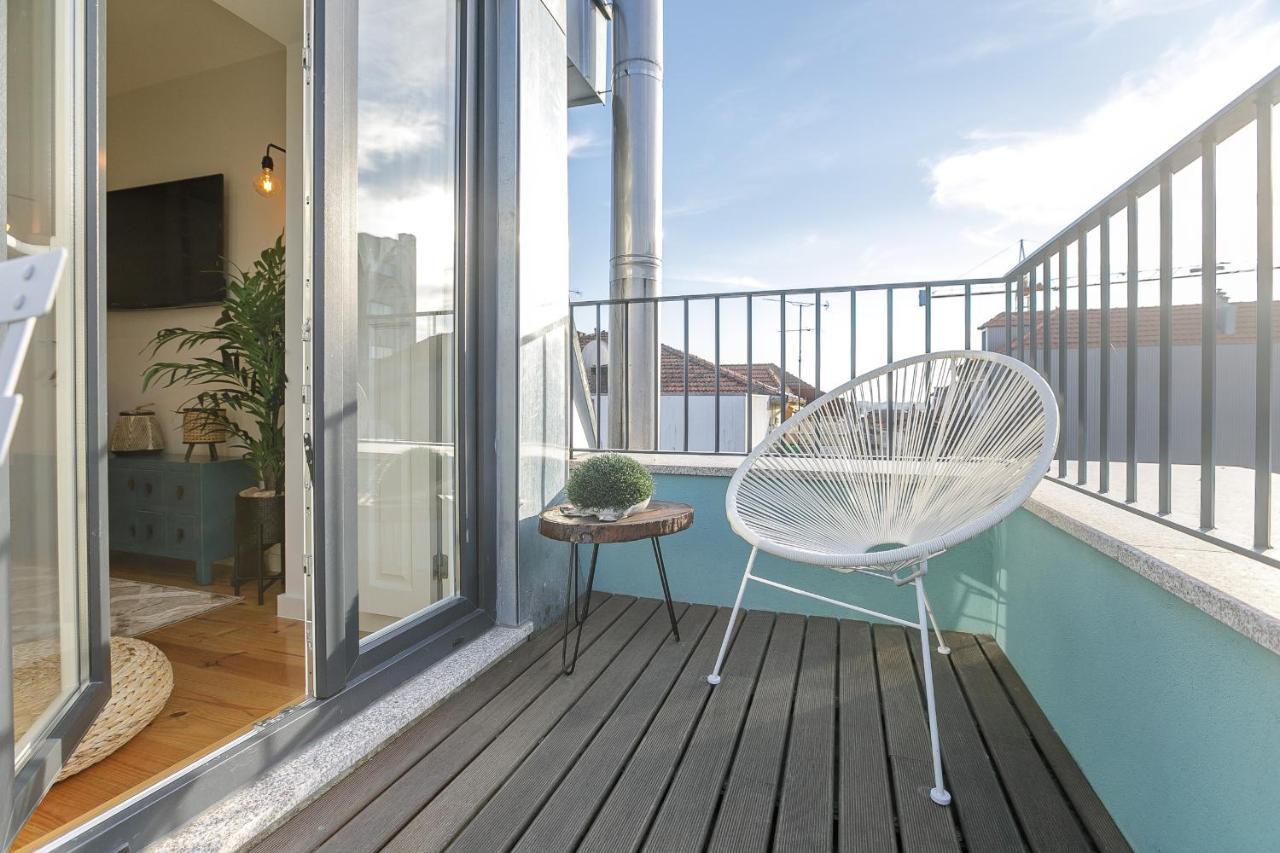 Lovelystay - Downtown Studio With Pool, Ac And Balcony 波尔图 外观 照片