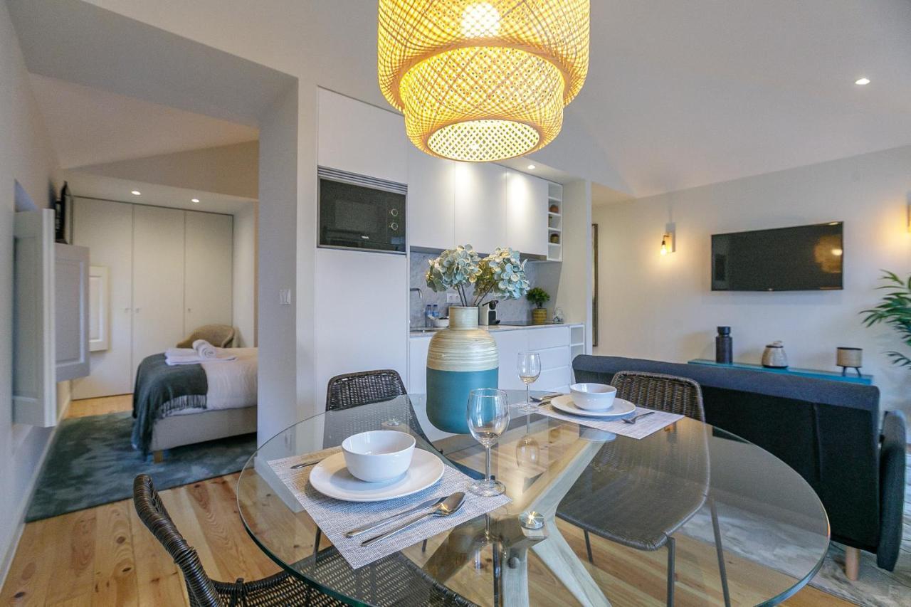 Lovelystay - Downtown Studio With Pool, Ac And Balcony 波尔图 外观 照片