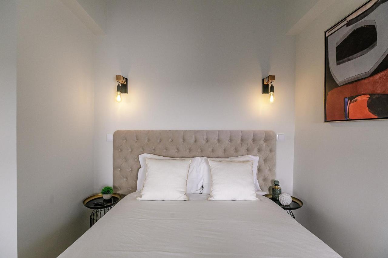 Lovelystay - Downtown Studio With Pool, Ac And Balcony 波尔图 外观 照片